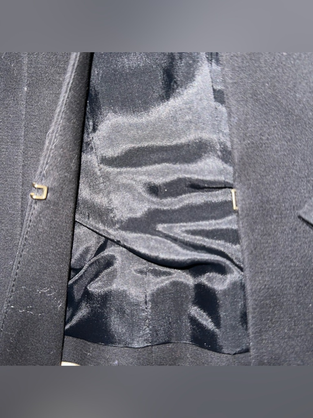 Blazer - Picture 4 of 8